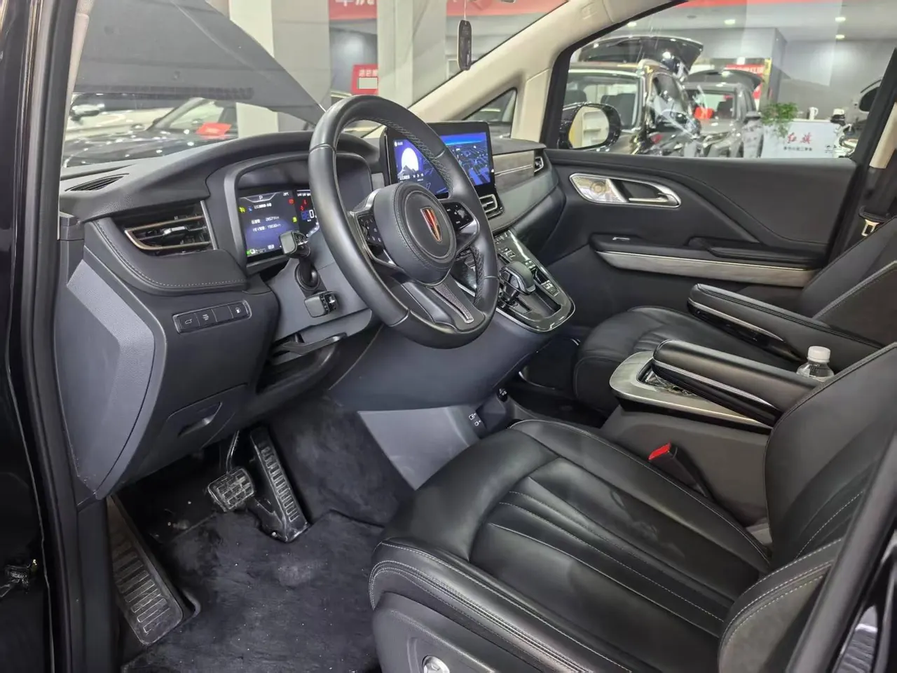 HongQi 2024 HQ9 PHEV 2.0T 4WD Business Edition Automatic Gear 7
