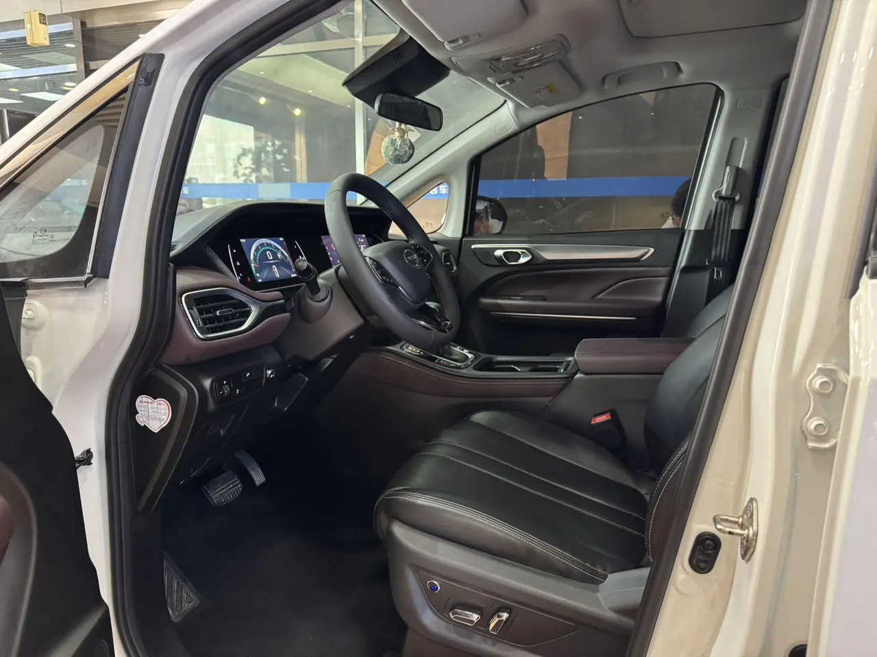 Chuanqi 2021 M6 PRO 1.5T 270T Deluxe Edition Automatic Gear 4