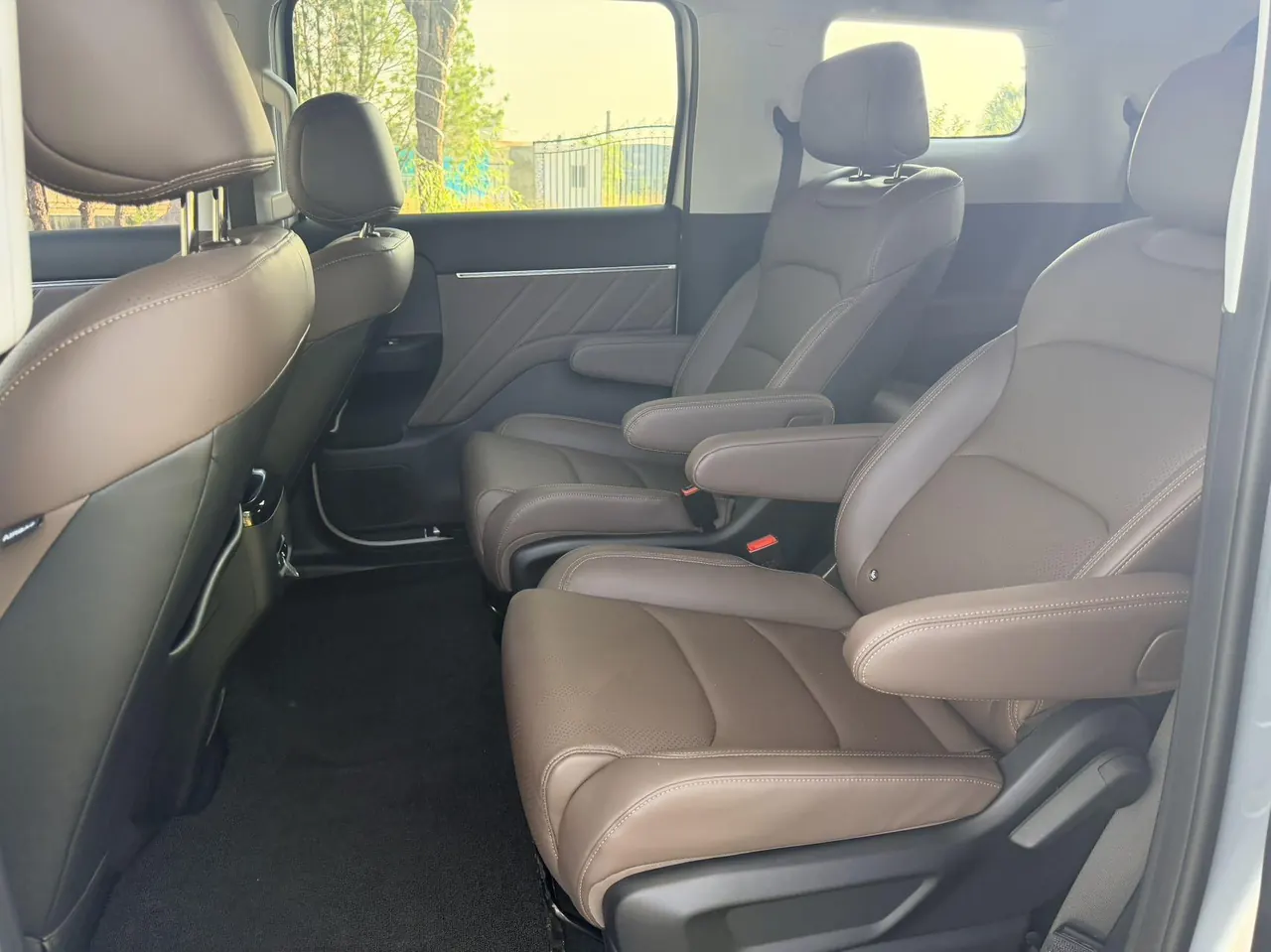 WuLing 2025 Starlight 730 500km Luxury Automatic Gear 4