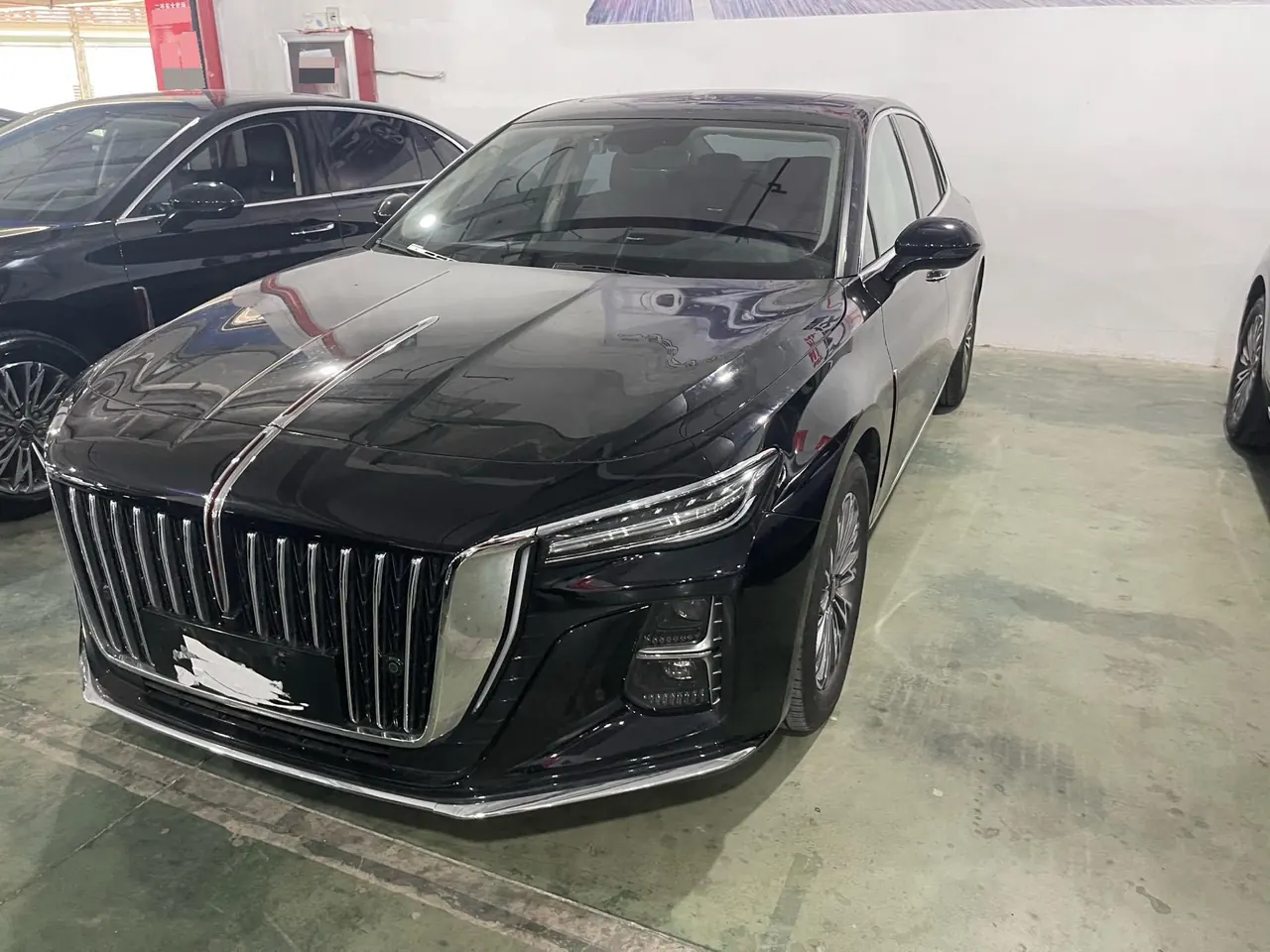 Open image lightbox: HongQi 2025 H5 1.5T Flag Rhyme 500000 Commemorative Automatic Gear