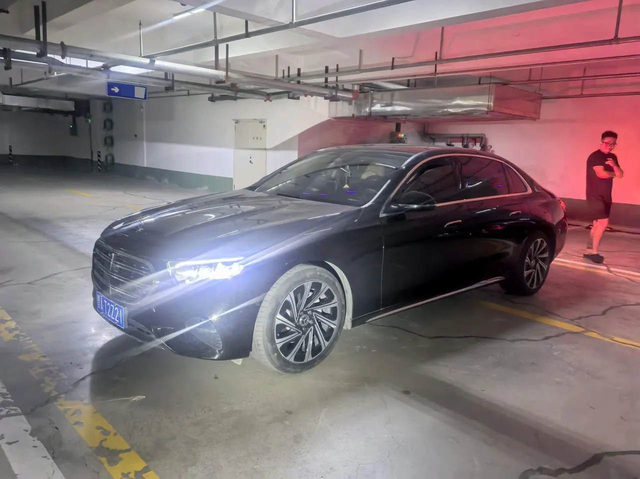 Open image lightbox: Mercedes Benz E Class 2024 E 260 L 48V 2.0T Automatic