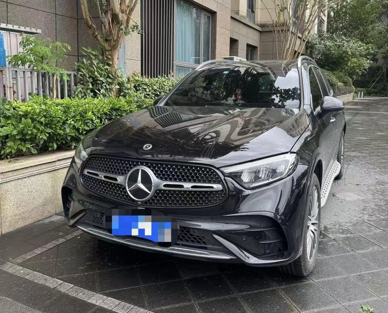 Mercedes Benz 2023 GLC 300 L 4MATIC 48V 2.0T dynamic 5-seat automatic gear - View 1