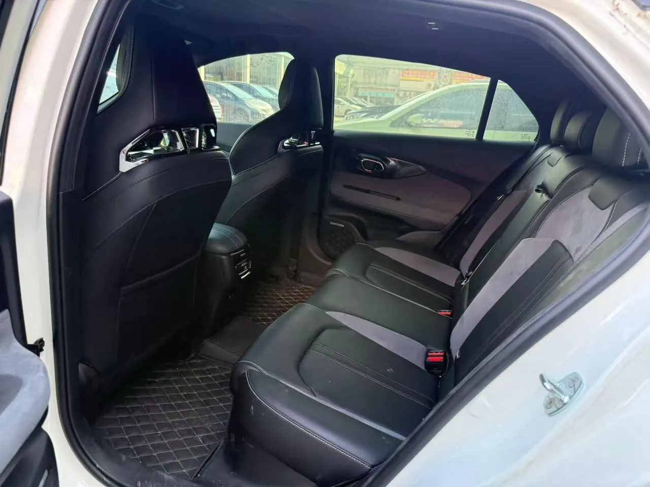 Chuanqi 2023 Shadow Leopard R 2.0T 400T MAX Automatic Gear 6
