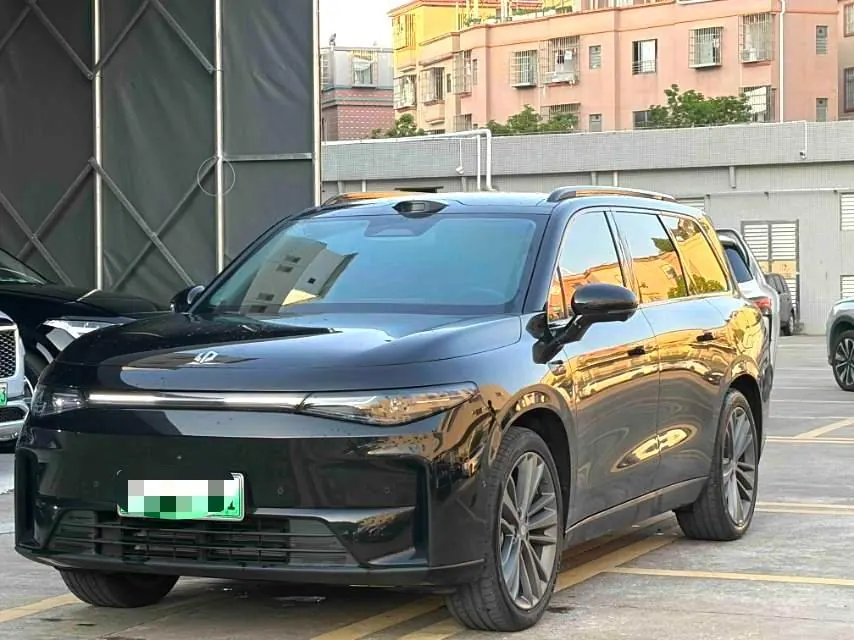 Open image lightbox: Leapmotor 2026 C16 630 LiDAR Intelligent Supreme Edition, 5 seats, automatic transmission