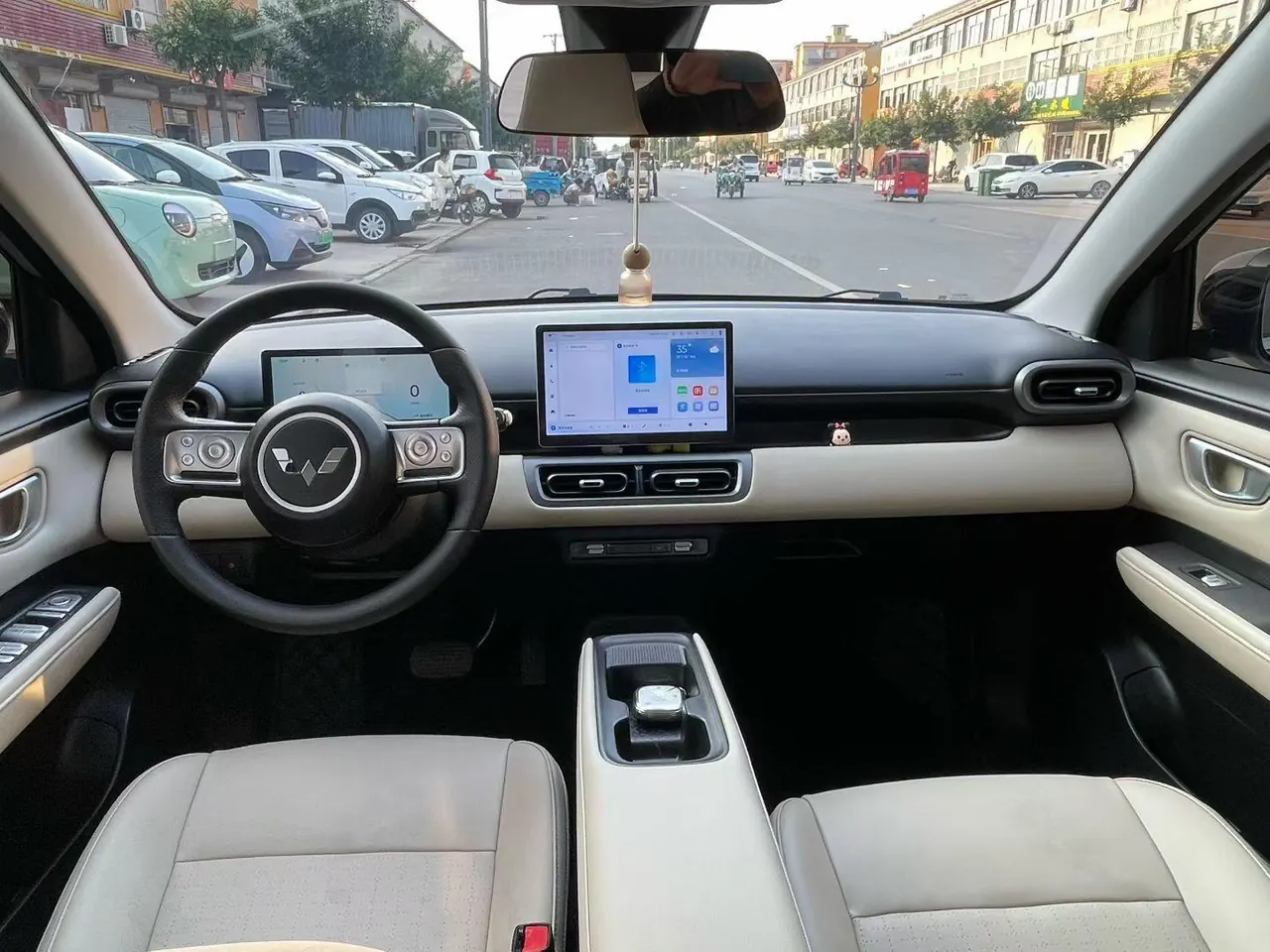 WuLing 2024 Plantronics PLUS 401km Flagship Automatic Gear 7