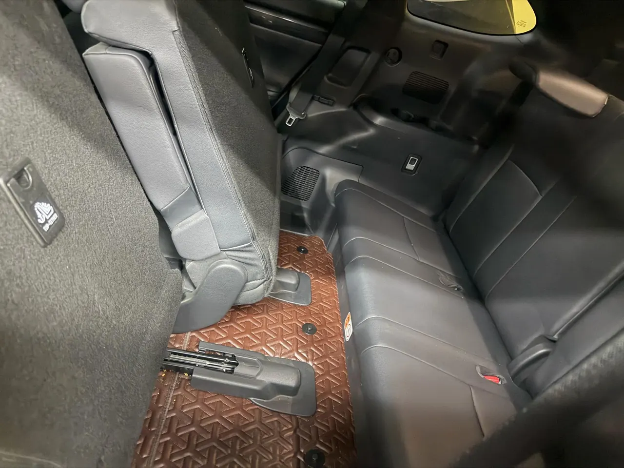 Toyota 2022 Crown Land Release 2.5 Stepless Four-wheel Drive Premium Edition Automatic Gear 5