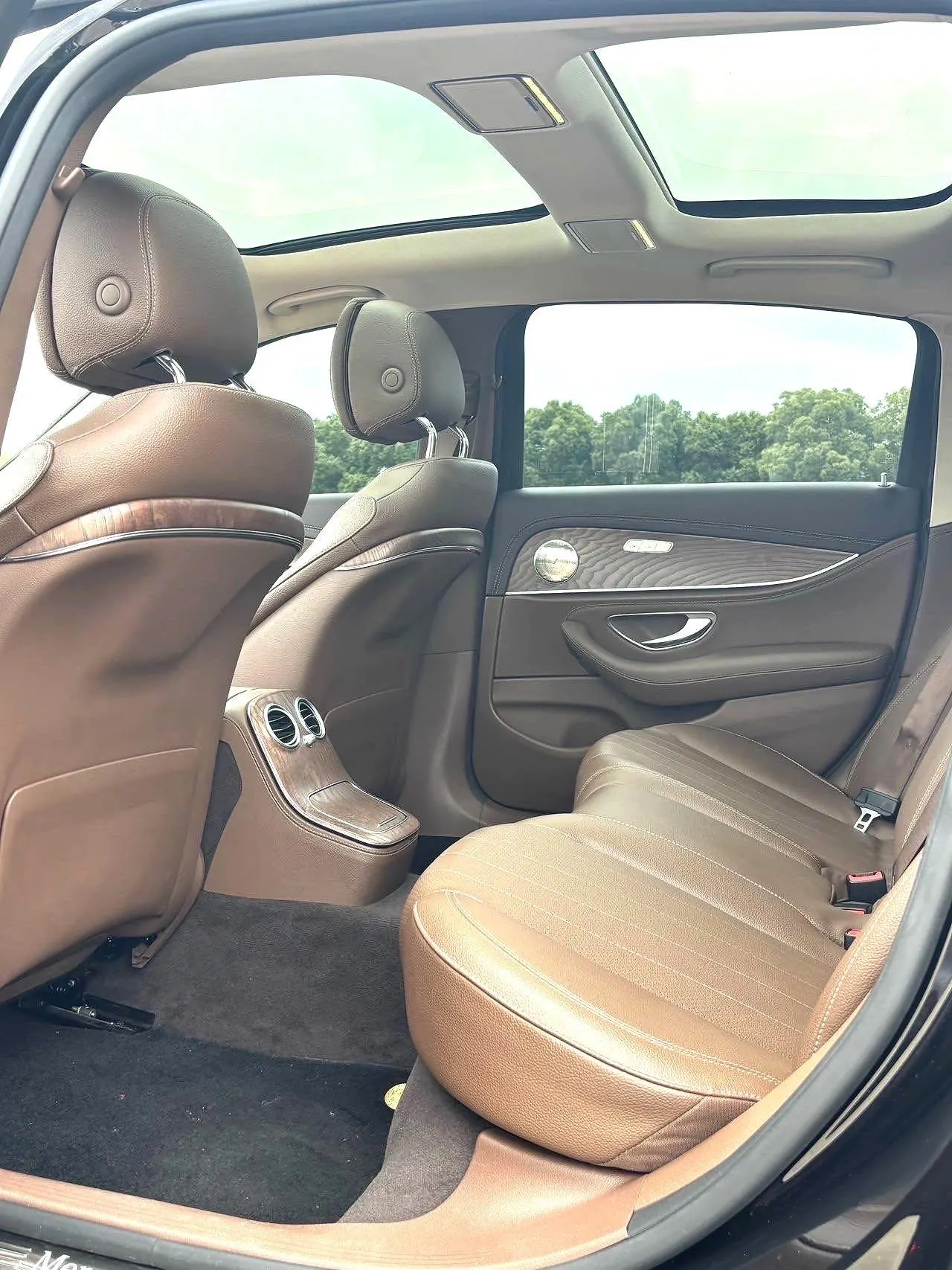 Mercedes Benz E Class 2022 E 300 L 2.0T Fashion (Change 2) Automatic Gear 8