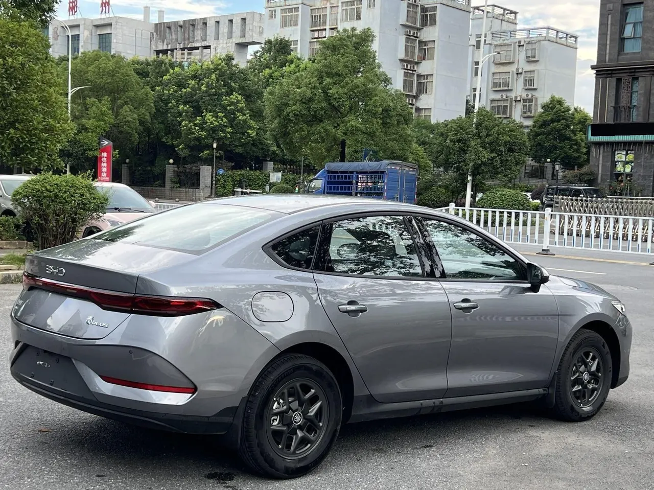 BYD 2026 Qin PLUS DM-i 1.5 CVT 128km Entry-Level Automatic 7