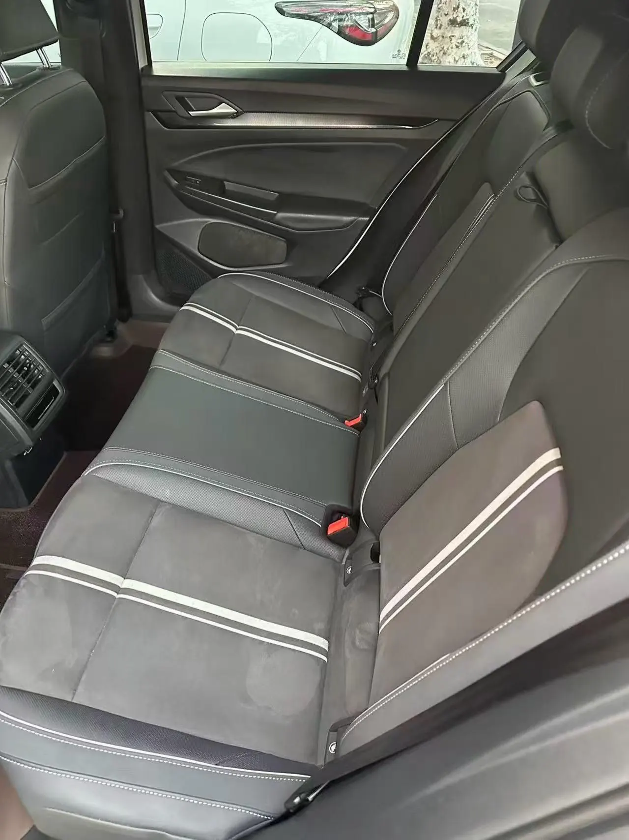 Volkswagen 2023 Golf 8 R-Line 1.4TSI 280TSI (Modified) Automatic Gear 3