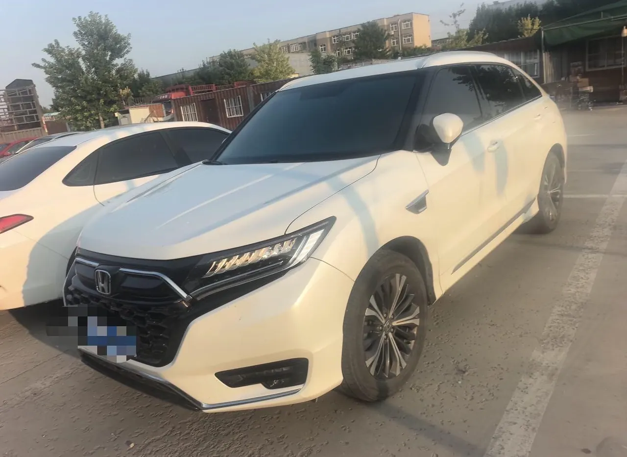 Открыть галерею: Honda 2020 UR-V 2.0T 370TURBO two-drive elegant version of automatic gear