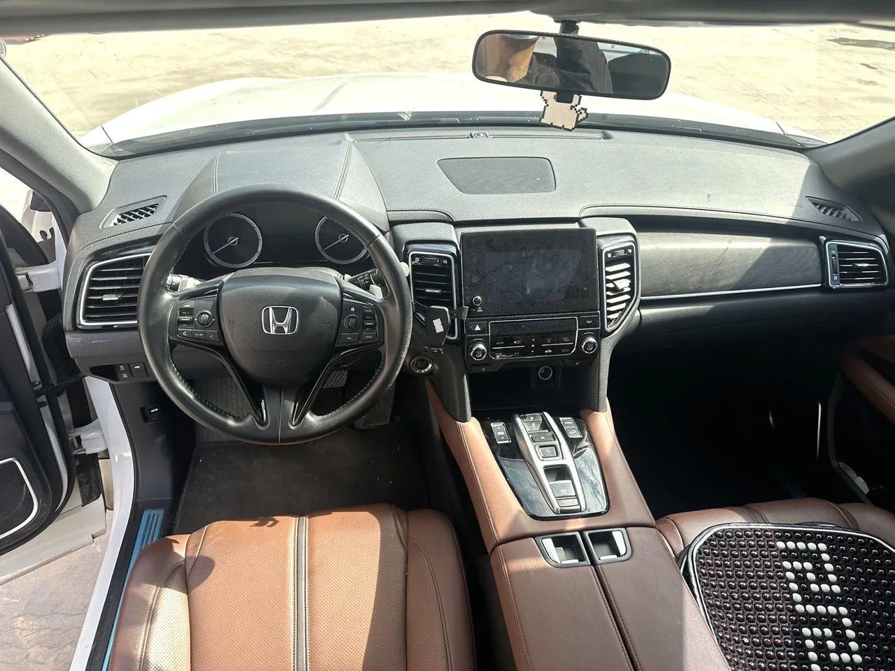 Honda 2020 UR-V 2.0T 370TURBO two-drive elegant version of automatic gear 4