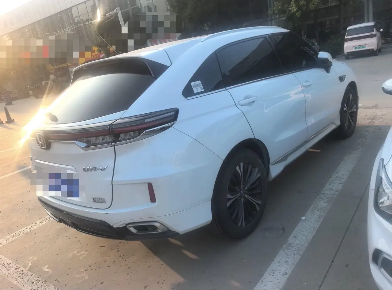 Honda 2020 UR-V 2.0T 370TURBO two-drive elegant version of automatic gear 6