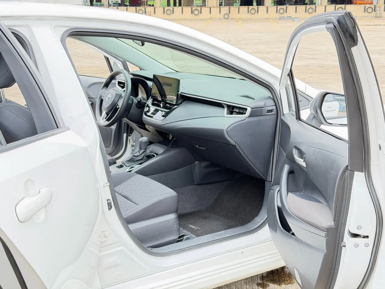 Toyota 2023 Corolla 1.5 Stepless Elite Edition Automatic Transmission 14