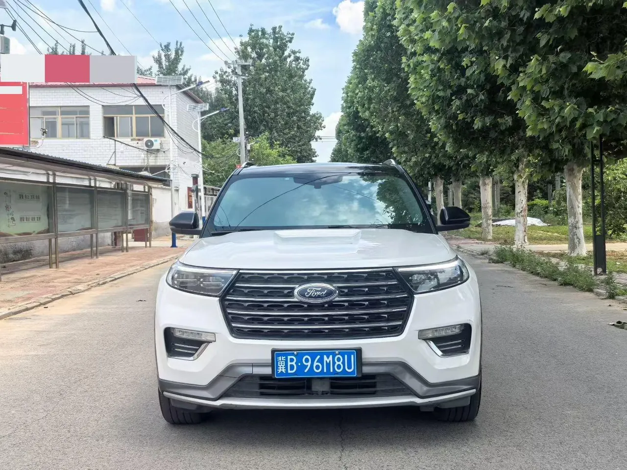 Ford 2020 Explorer 2.3T EcoBoost 285 Four-wheel Drive Titanium Edition 6-seat Automatic Gear 2