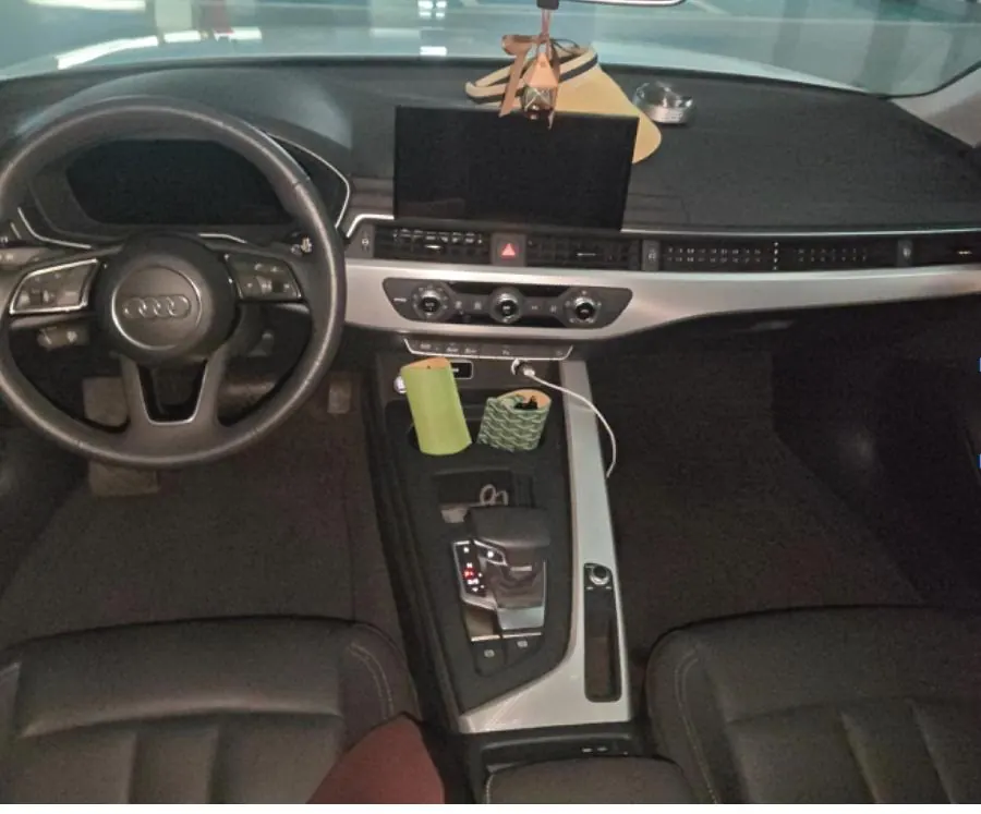 Audi 2020 A4L 2.0TFSI 40TFSI Fashion Elegant Automatic 6