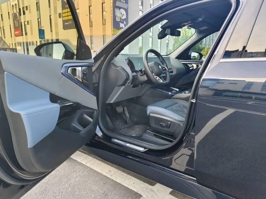 BMW 2025 X3 xDrive30L 2.0T Leading M Sports Suit Automatic Gear 4