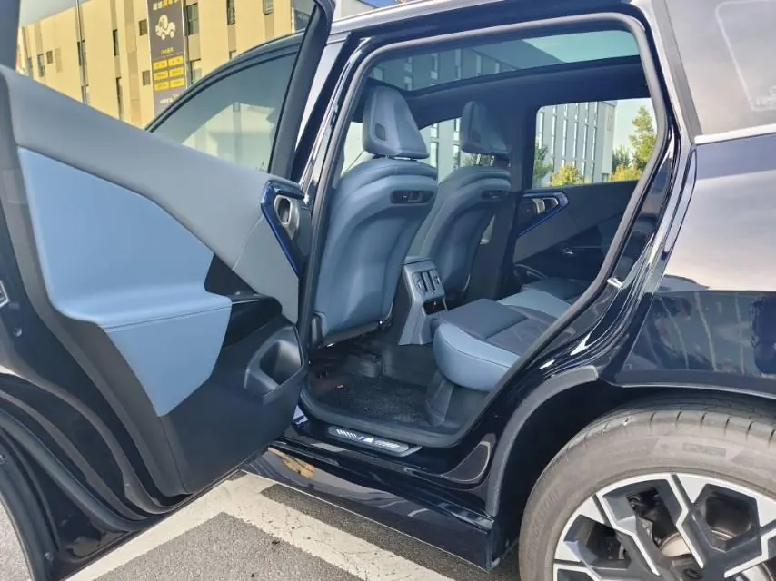 BMW 2025 X3 xDrive30L 2.0T Leading M Sports Suit Automatic Gear 5