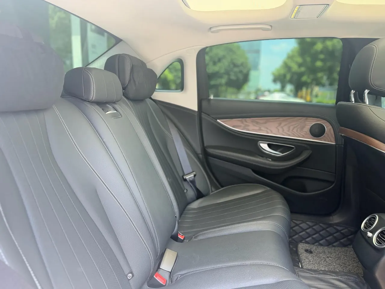 Mercedes Benz E Class 2020 E 260 L 48V 1.5T (modified) automatic gear 13