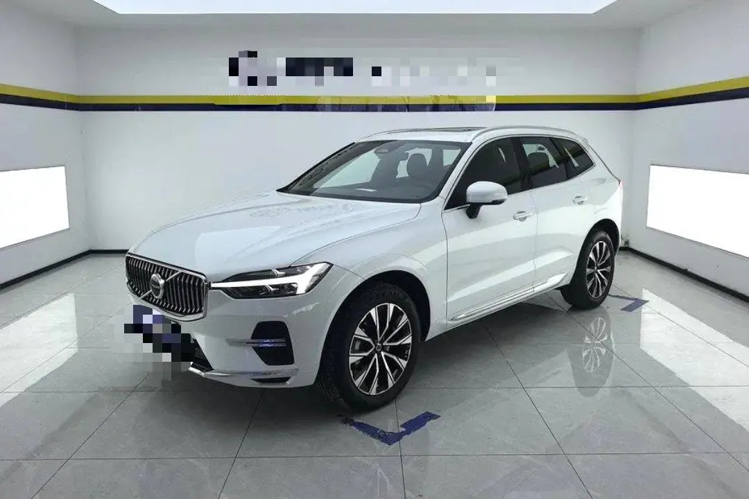 Volvo 2025 XC60 48V 2.0T B5 4-wheel drive Zhiyuan Deluxe Edition Automatic Gear - View 1