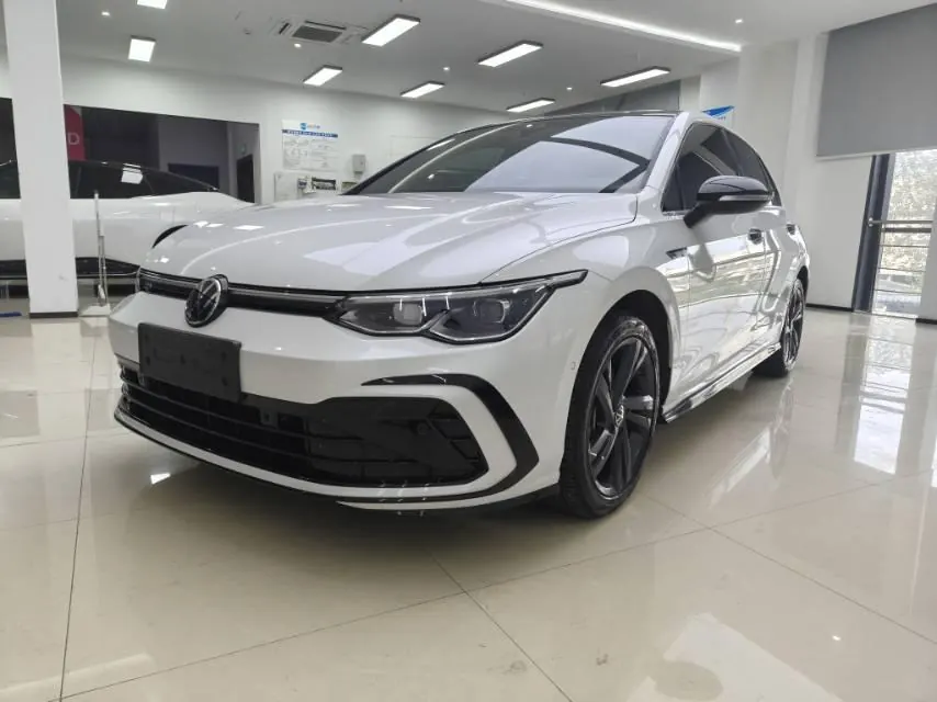 Open image lightbox: Volkswagen 2021 Golf 8 R-Line 1.4TSI 280TSI Automatic