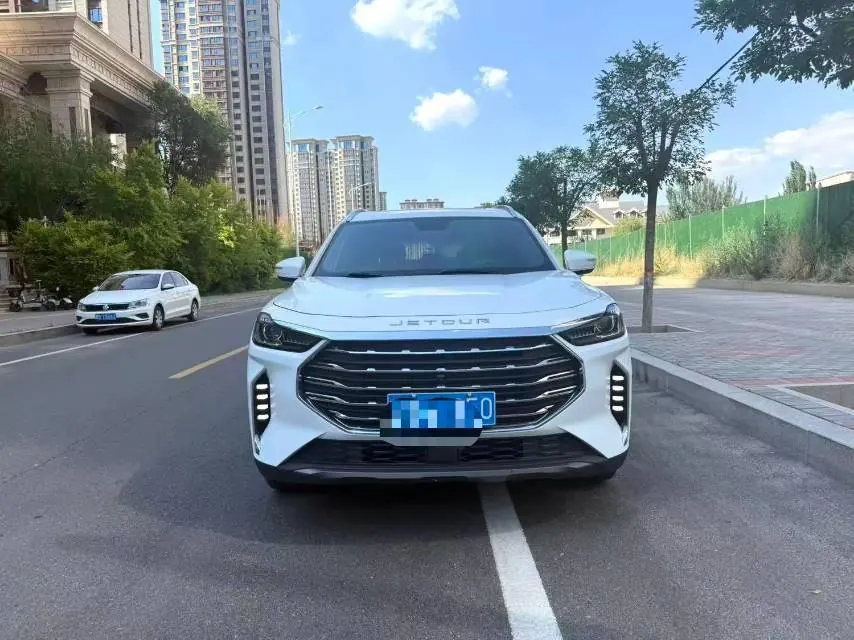 Jetour 2021 X70 PLUS 1.5T Mountain 7 Automatic Gear 2