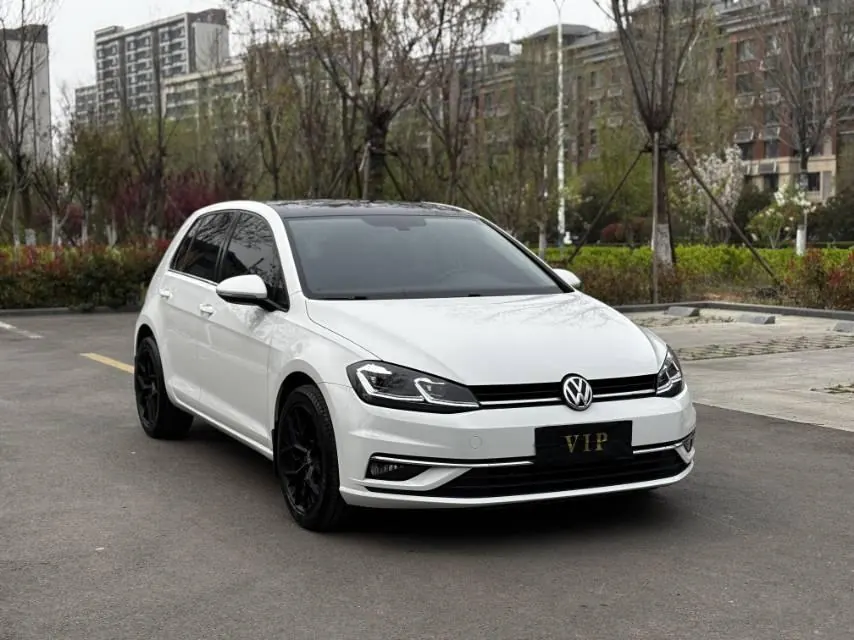 Volkswagen 2020 Golf 7 1.4TSI 280TSI Beloved Edition Comfortable Automatic 3