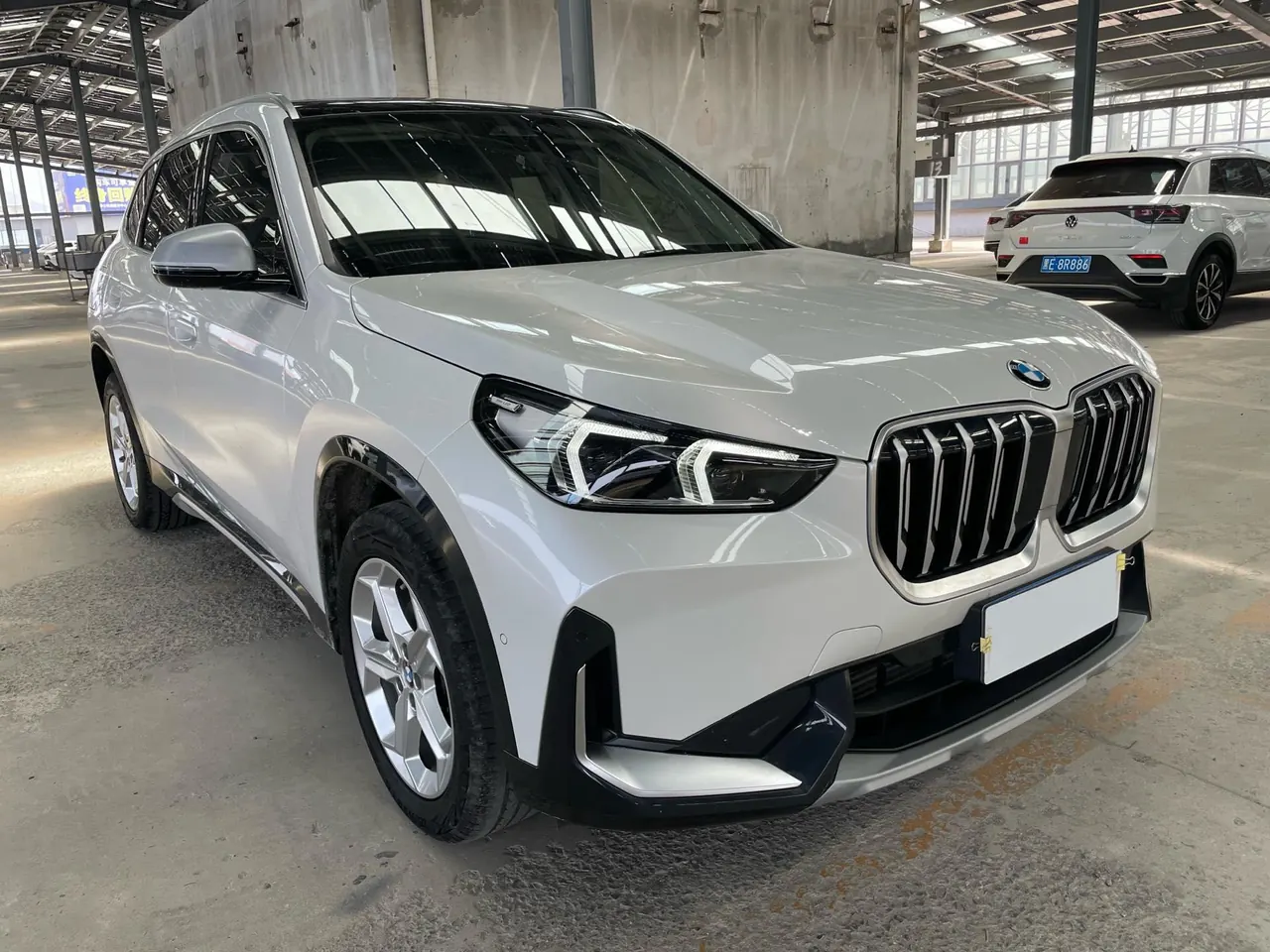 BMW 2024 X1 sDrive20Li 1.5T X design set automatic gear 18