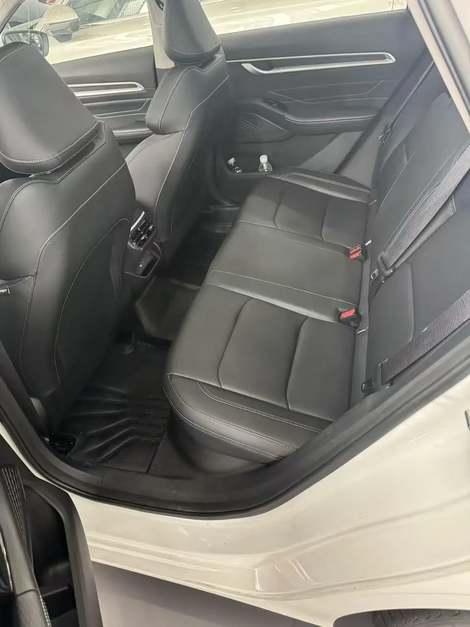 Geely 2026 Emgrand-Sanxiang 1.5 Stepless 4 million Commemorative Flying Automatic 4