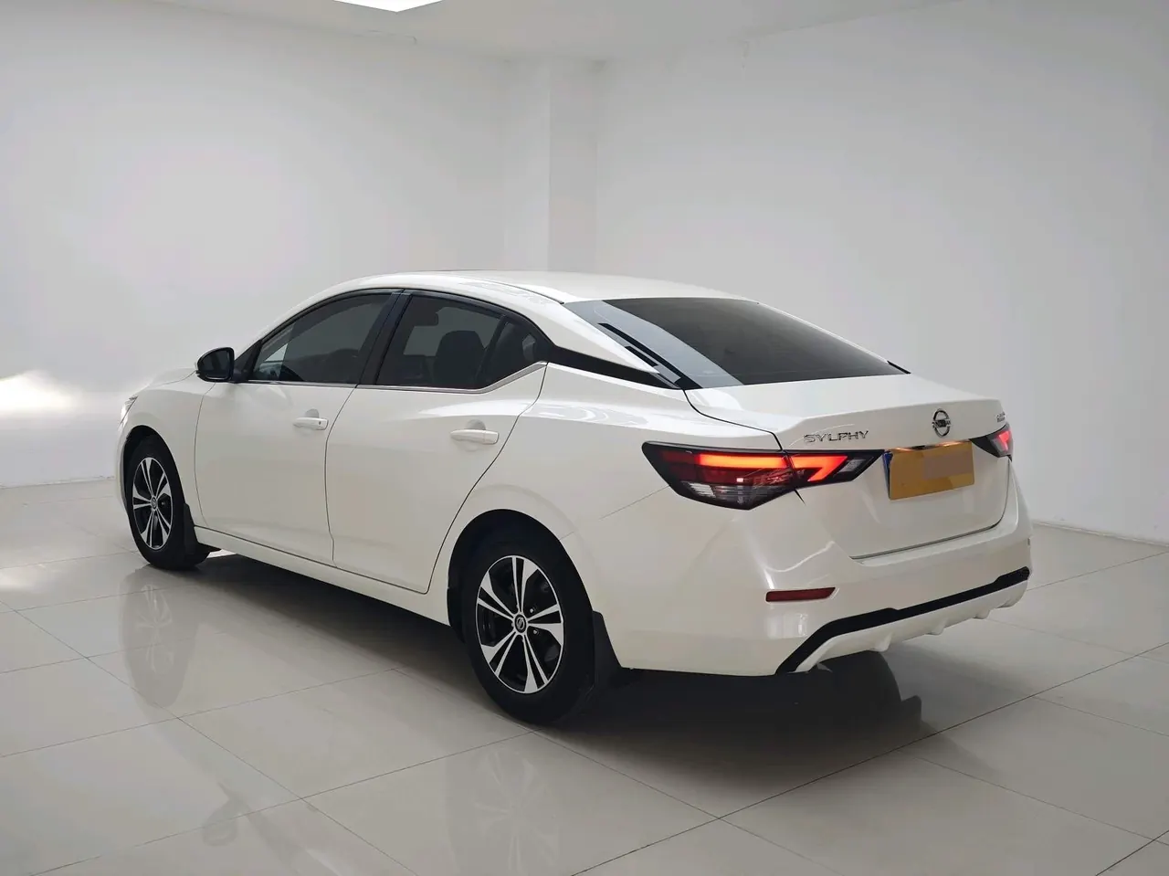 Nissan 2022 Sylphy 1.6 Stepless XL Pleasant Edition Automatic Gear 6