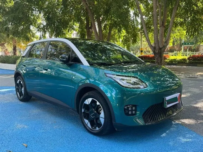 GAC Aion 2025 AION UT 420 Smart Edition Automatic Gear 3