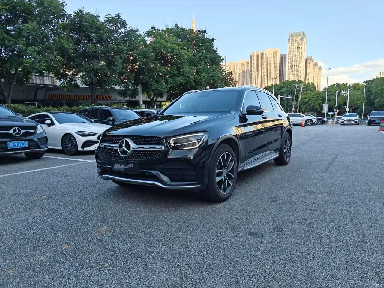 Mercedes Benz 2021 GLC 300 L 4MATIC 2.0T Dynamic Automatic - View 1