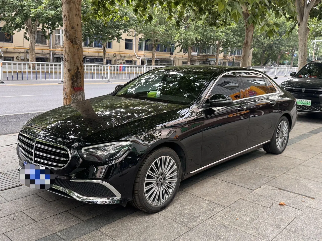 Mercedes Benz E Class 2021 E 300 L 2.0T Luxury Automatic Gear - View 1