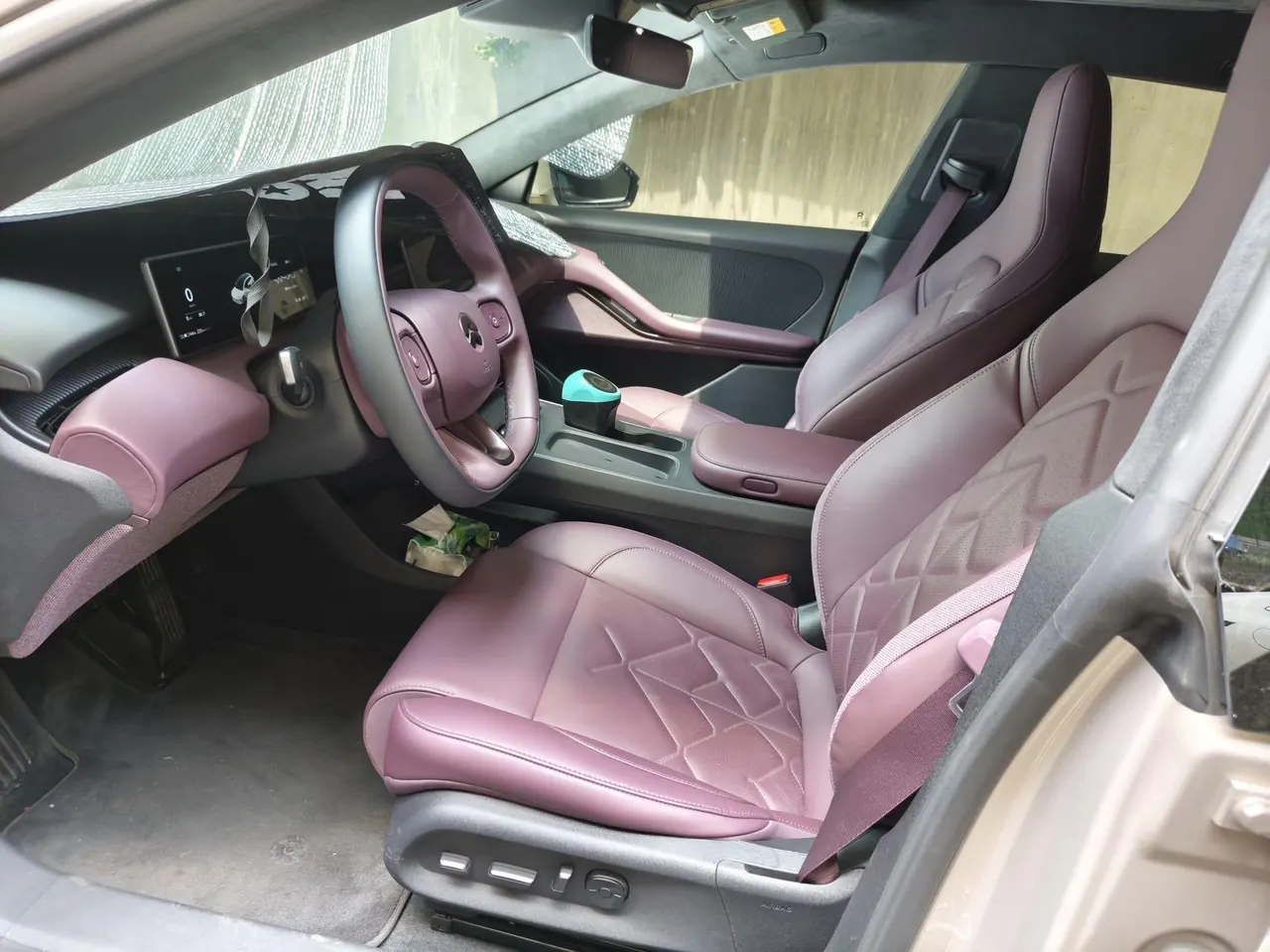 NIO 2024 ET5 75kWh automatic gear 2