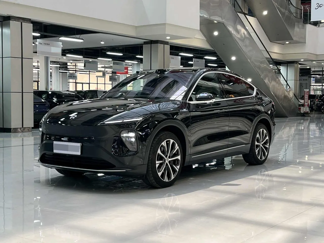 Open image lightbox: NIO 2024 EC7 75kWh automatic gear