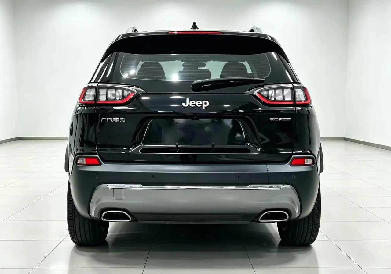 Jeep 2020 Free Light 2.0T Two-Drive Leading Edition Automatic Gear 3