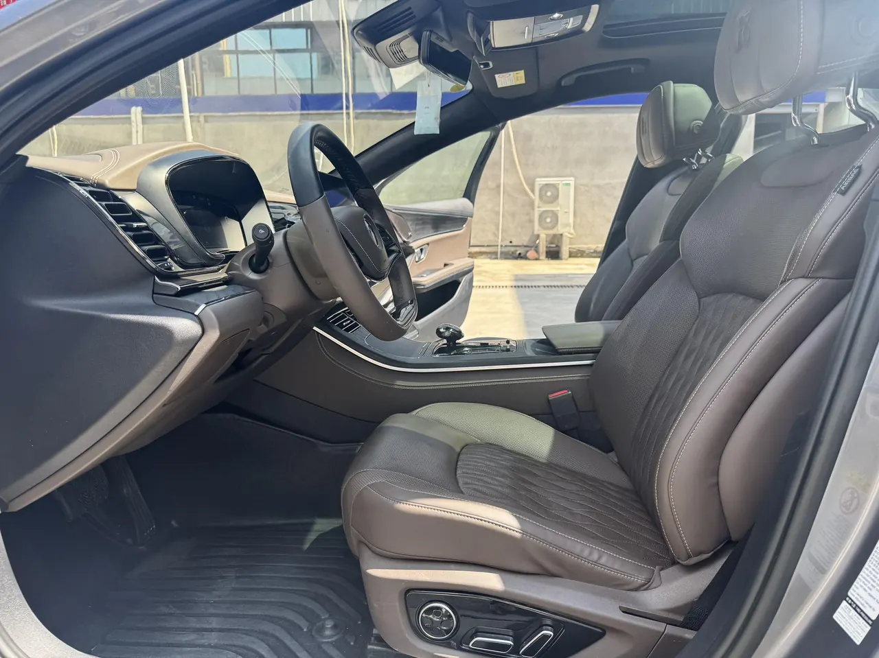 BYD 2020 Han four-wheel drive high-performance flagship automatic gear 10