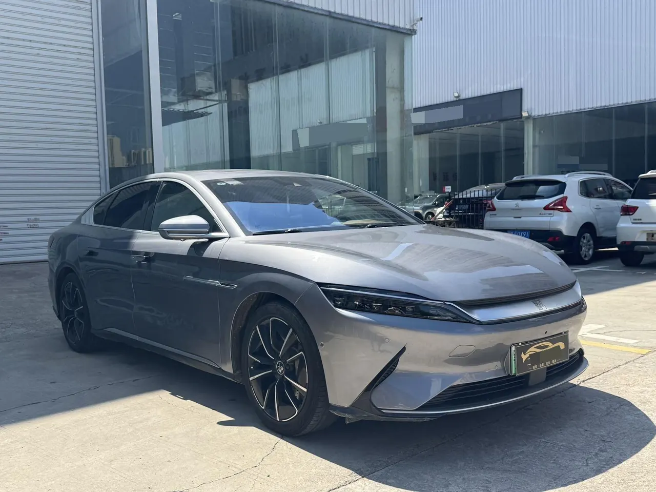 BYD 2020 Han four-wheel drive high-performance flagship automatic gear 3