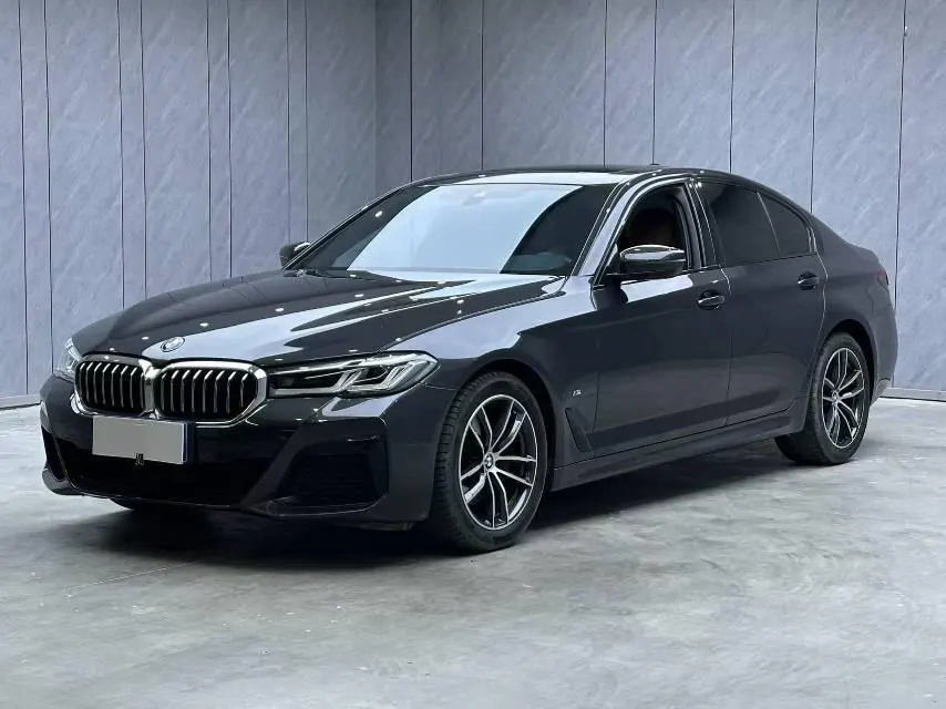 Open image lightbox: BMW 5 Series (Imported) 2021 525i 2.0T M Sports Suit Automatic Gear