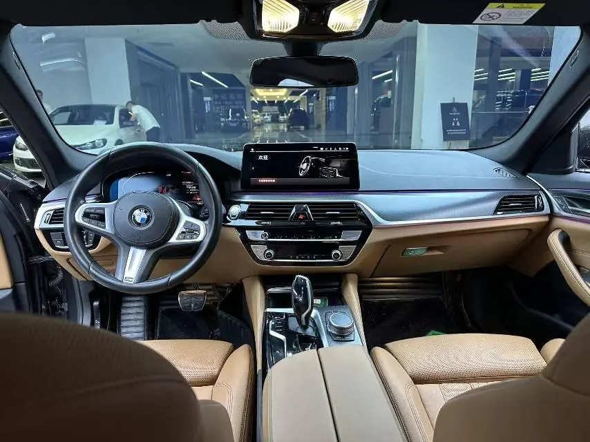 BMW 5 Series (Imported) 2021 525i 2.0T M Sports Suit Automatic Gear 4