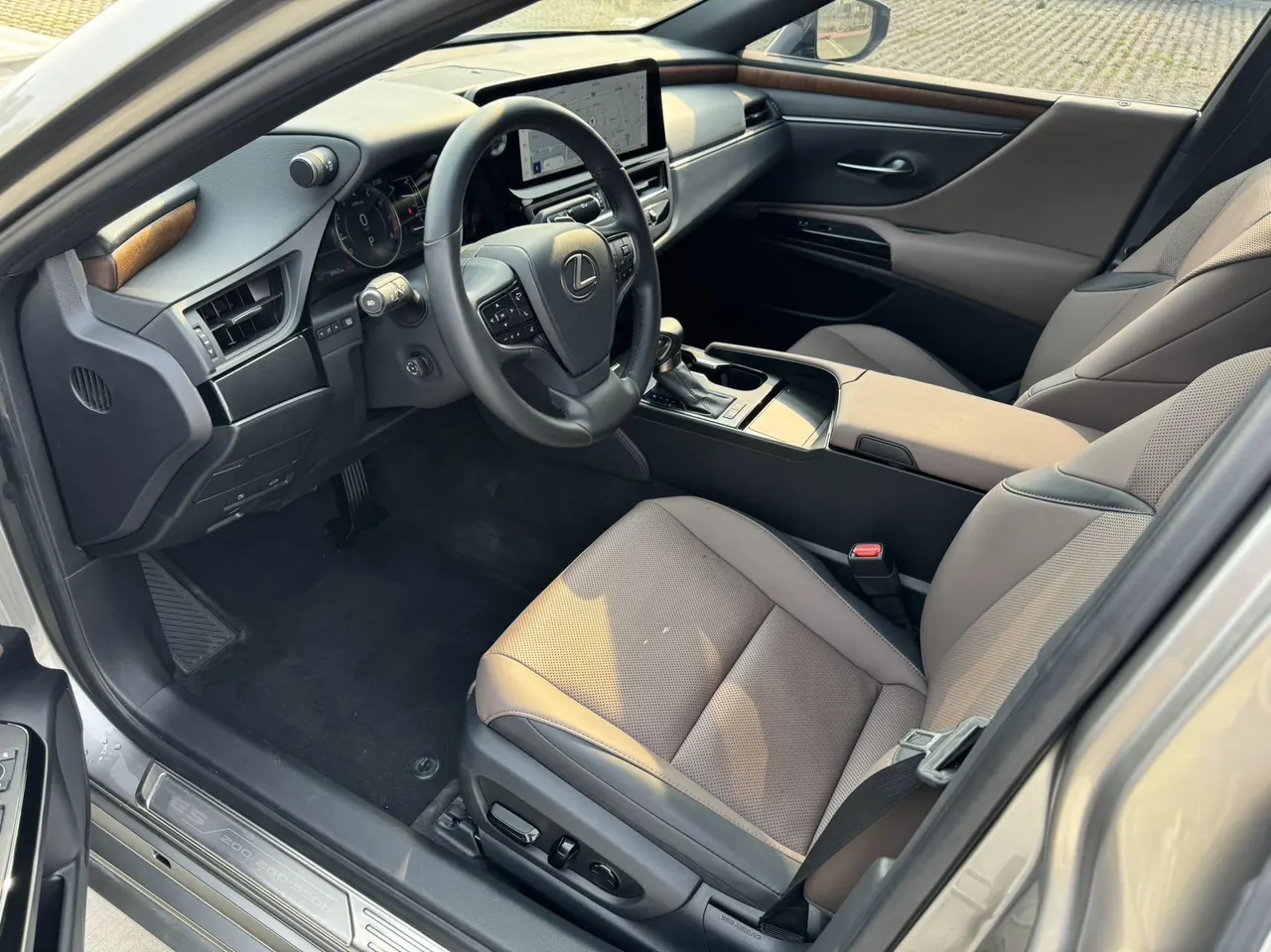 Lexus ES (Imported) 2024 ES200 2.0 Stepless Edition Automatic Gear 3