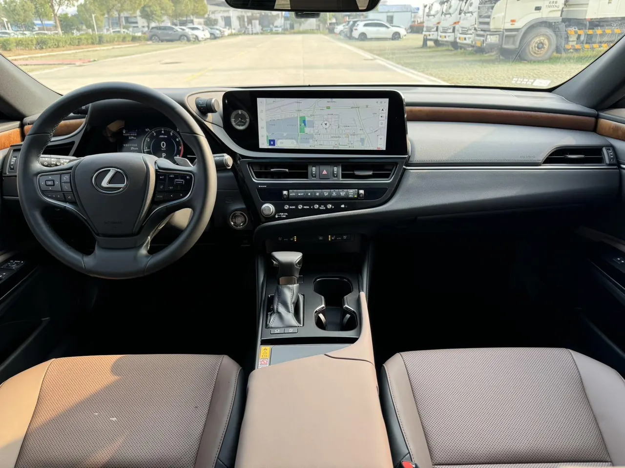 Lexus ES (Imported) 2024 ES200 2.0 Stepless Edition Automatic Gear 5
