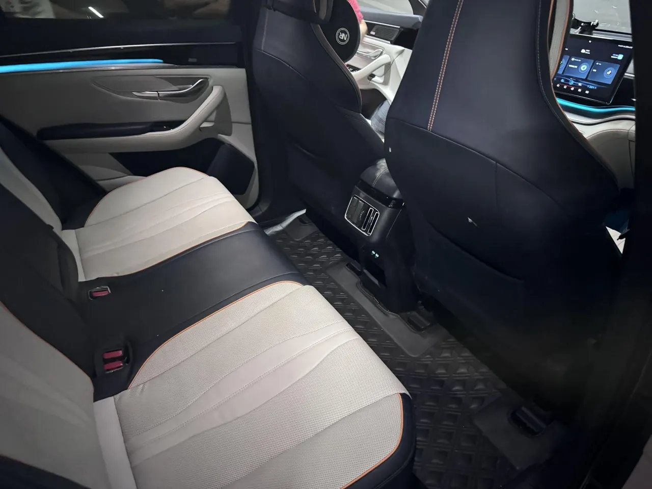 BYD Song PLUS New Energy 2022 Song PLUS DM-i 1.5 Stepless 110KM Flagship PLUS 5G Edition Automatic Gear 5