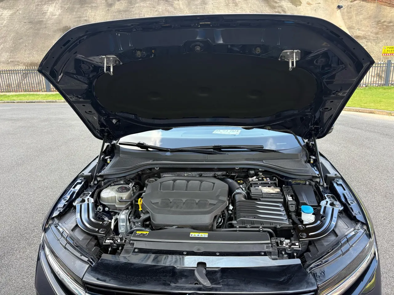 Volkswagen 2024 Magotan 2.0TSI 380TSI Extreme Edition Automatic 14