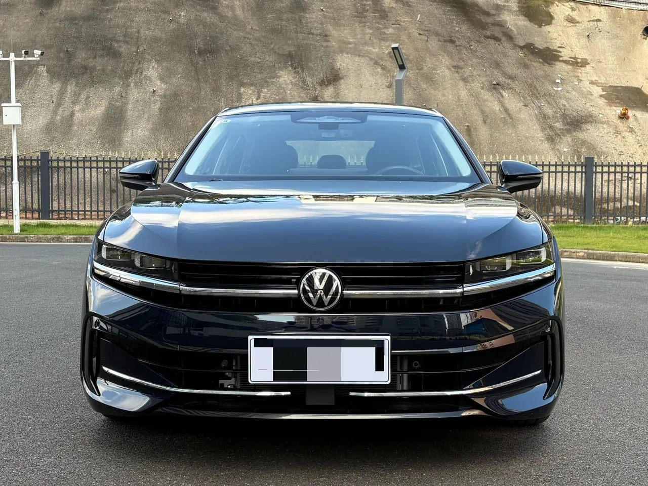 Volkswagen 2024 Magotan 2.0TSI 380TSI Extreme Edition Automatic 2