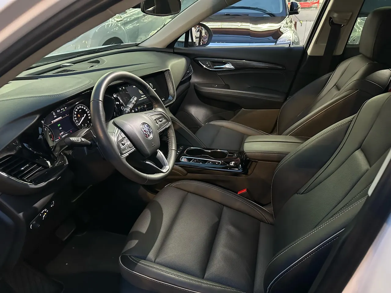 Buick 2022 Angkewei S 48V 1.5T 552T Two-Drive Luxury Automatic Gear 3