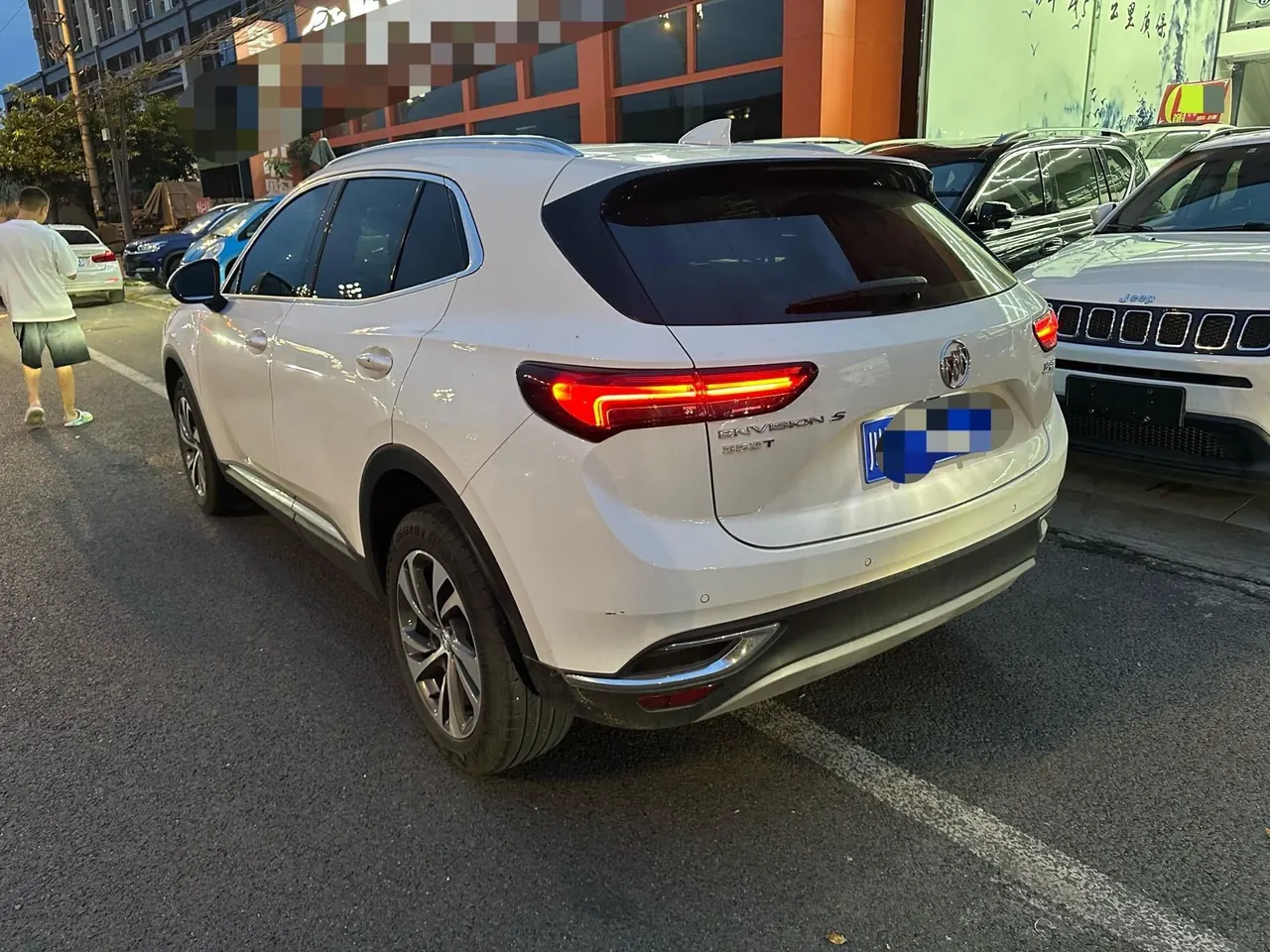 Buick 2022 Angkewei S 48V 1.5T 552T Two-Drive Luxury Automatic Gear 6