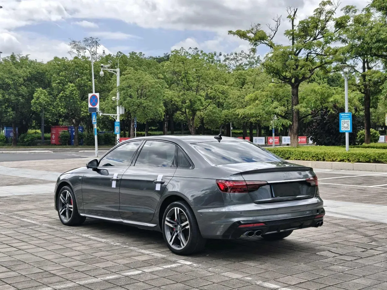 Audi 2020 A4L 2.0TFSI 40TFSI Quattro Deluxe Dynamic Automatic 8