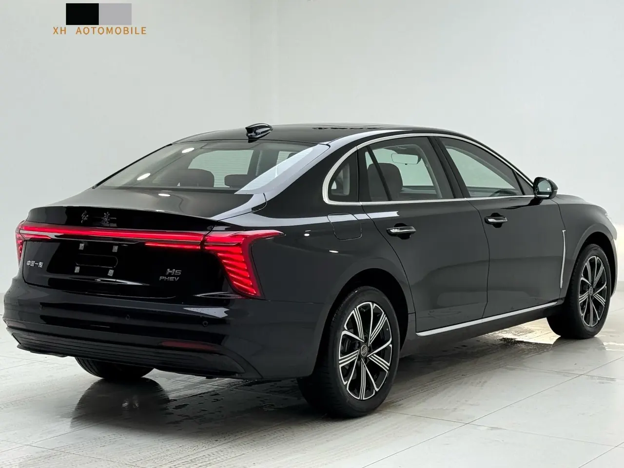 HongQi 2025 H5 PHEV 1.5T 170 Super Hybrid Automatic Gear 4