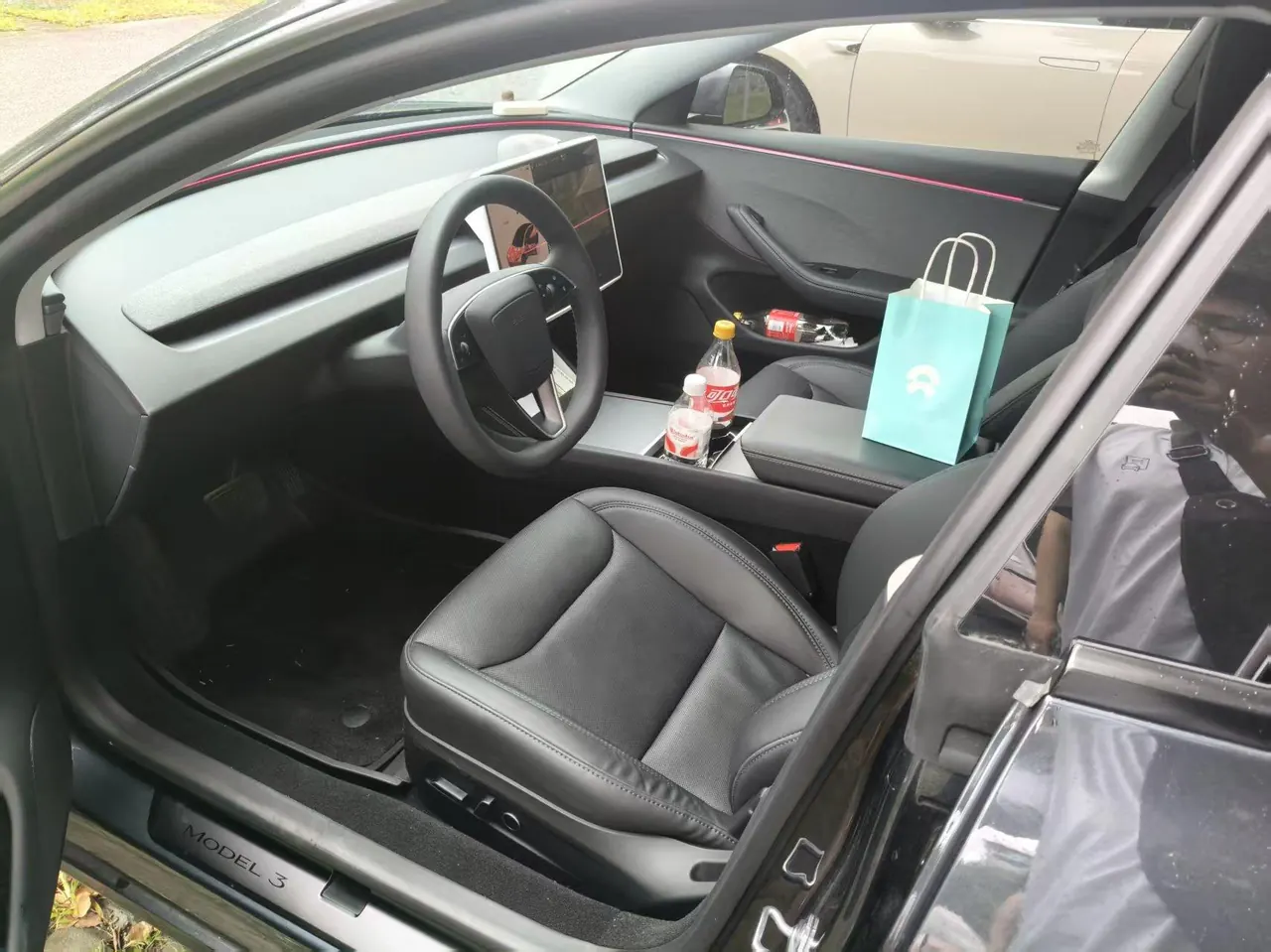 Tesla 2025 Model 3 rear-wheel drive version of automatic transmission 6