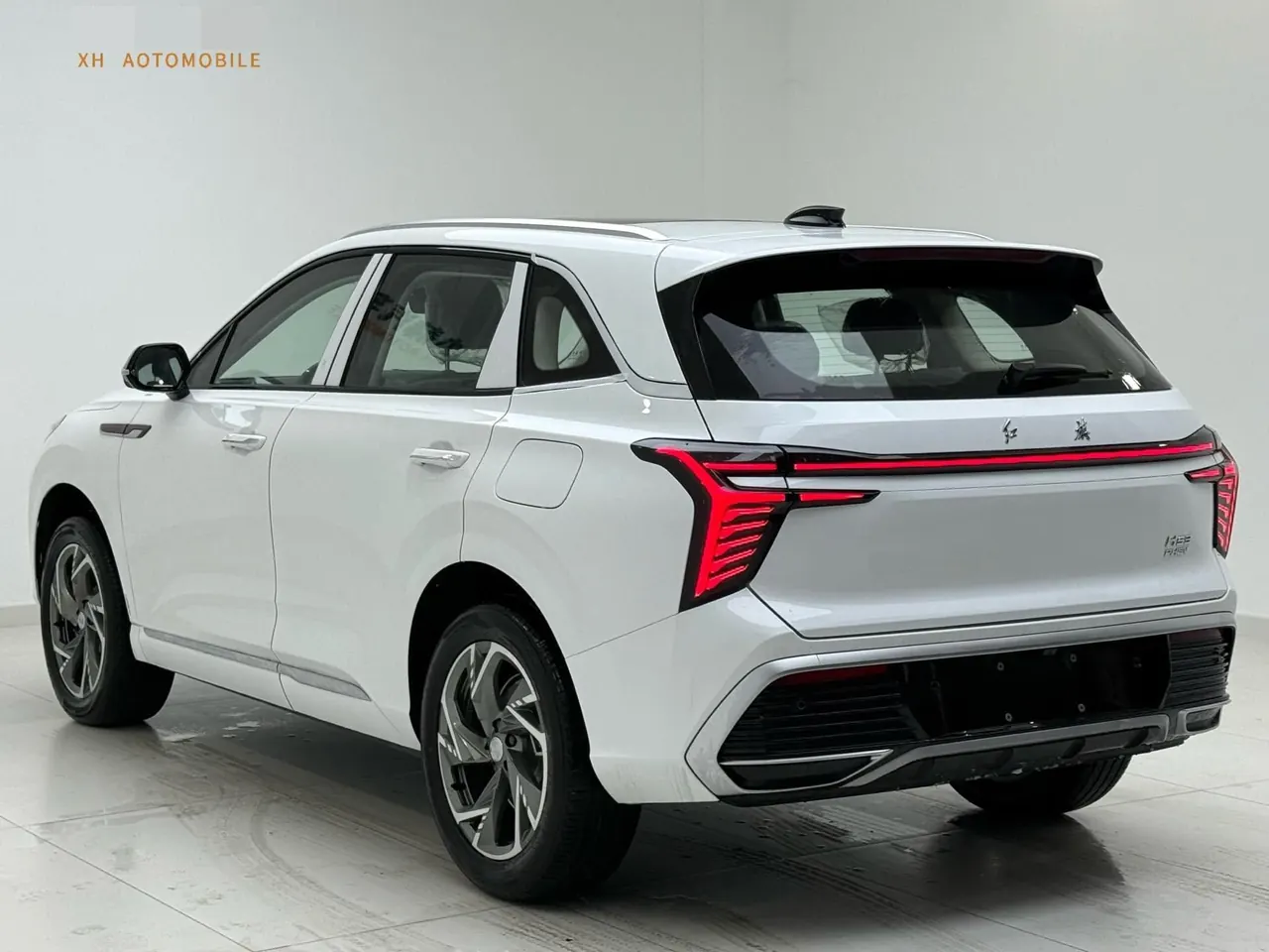 HongQi 2025 HS3 PHEV 1.5T 125km strength for 2 million commemorative automatic gear 4